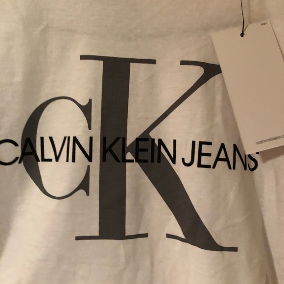 10/12 Calvin Klein shirt - Picture 2 of 3